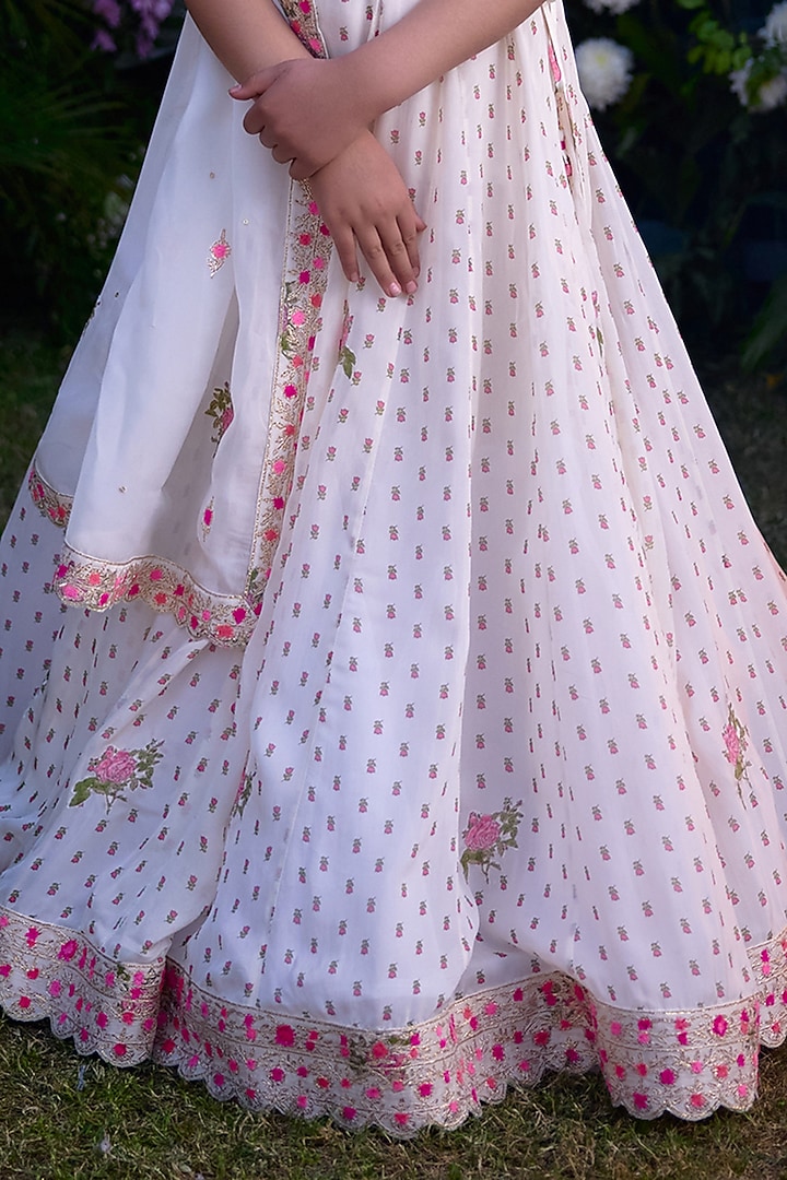 Ivory Modal & Flat Chiffon Hand Block Printed Lehenga Set For Girls by Shyam Narayan Prasad Kidswear at Pernia's Pop Up Shop