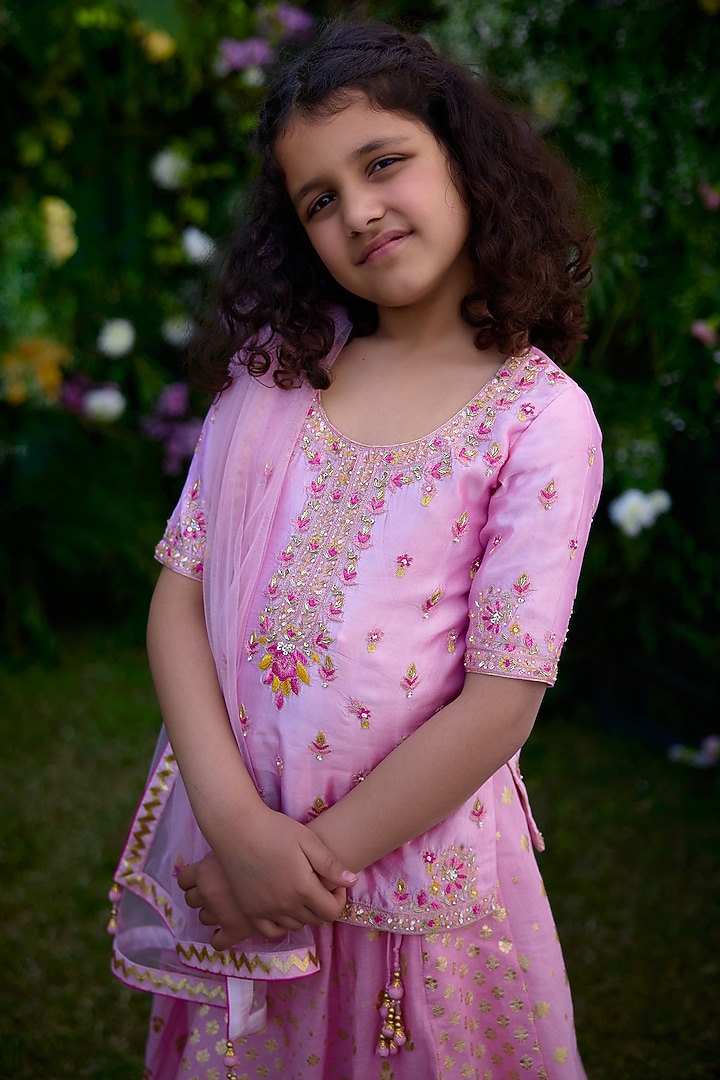 Candy Pink Chanderi Brocade Lehenga Set For Girls by Shyam Narayan Prasad Kidswear at Pernia's Pop Up Shop
