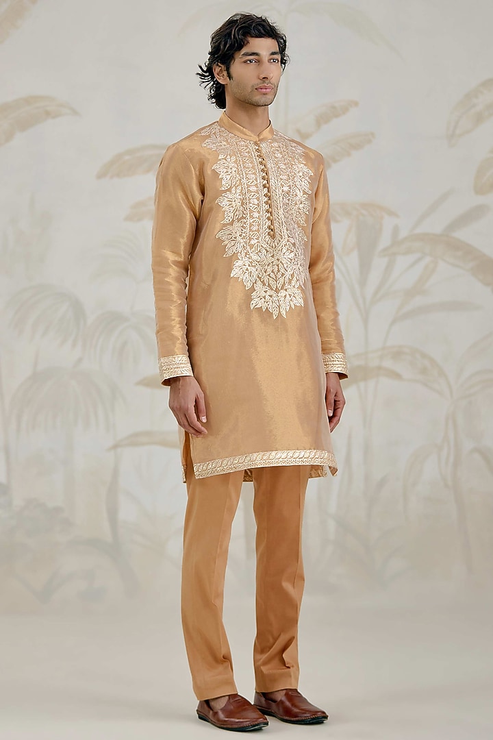 Gold Organza Tissue Thread Embroidered Kurta Set by Shyam Narayan Prasad Men at Pernia's Pop Up Shop