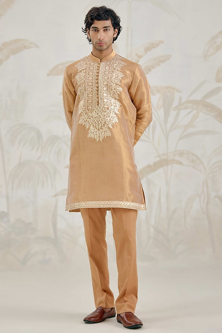 Gold Organza Tissue Thread Embroidered Kurta Set by Shyam Narayan Prasad Men at Pernia's Pop Up Shop