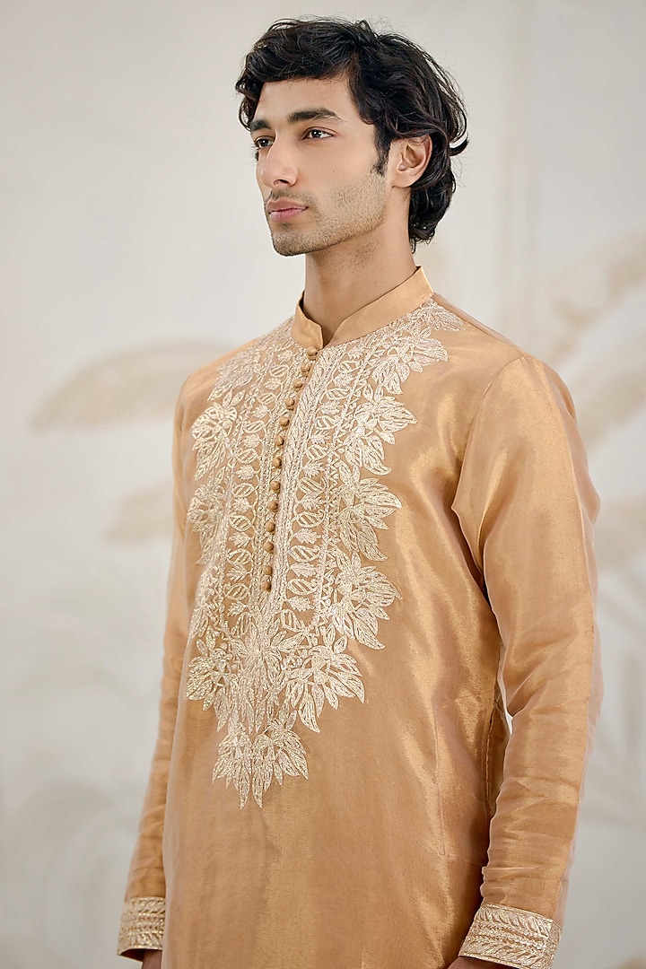 Gold Organza Tissue Thread Embroidered Kurta Set by Shyam Narayan Prasad Men at Pernia's Pop Up Shop