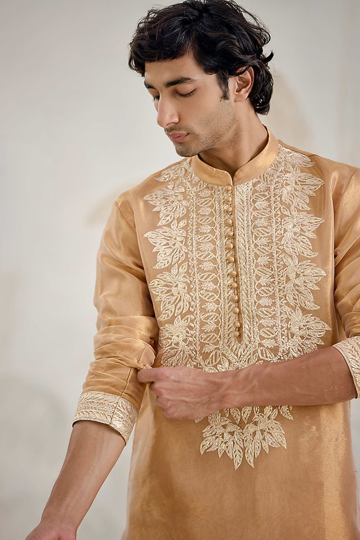 Gold Organza Tissue Thread Embroidered Kurta Set by Shyam Narayan Prasad Men at Pernia's Pop Up Shop