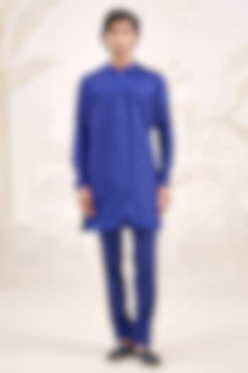 Midnight Blue Jacquard Kurta Set by Shyam Narayan Prasad Men at Pernia's Pop Up Shop
