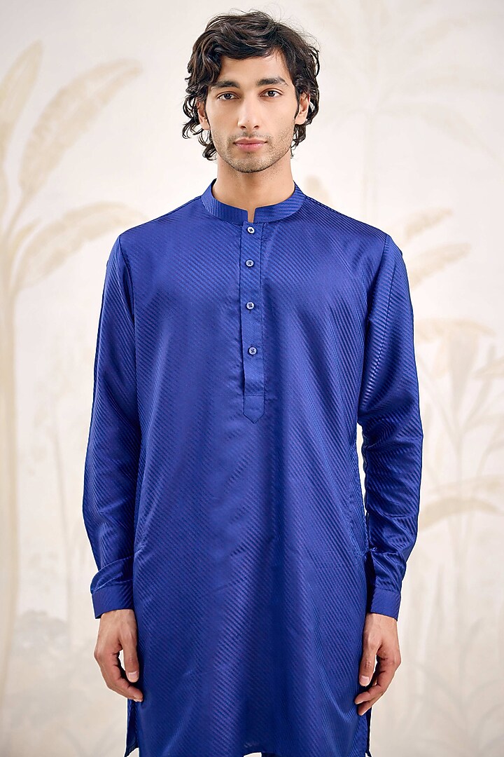 Midnight Blue Jacquard Kurta Set by Shyam Narayan Prasad Men at Pernia's Pop Up Shop