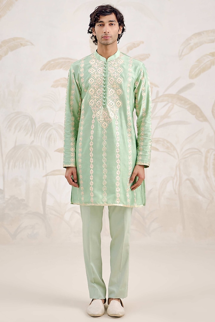 Sea Green Chanderi Thread Embroidered Kurta Set by Shyam Narayan Prasad Men at Pernia's Pop Up Shop