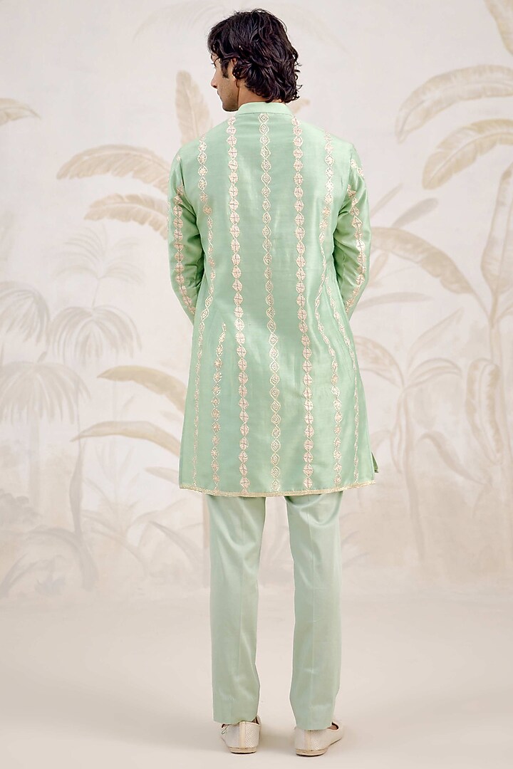 Sea Green Chanderi Thread Embroidered Kurta Set by Shyam Narayan Prasad Men at Pernia's Pop Up Shop