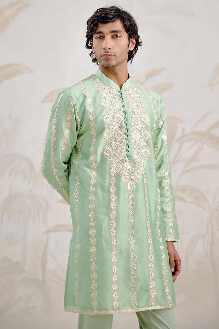 Sea Green Chanderi Thread Embroidered Kurta Set by Shyam Narayan Prasad Men at Pernia's Pop Up Shop