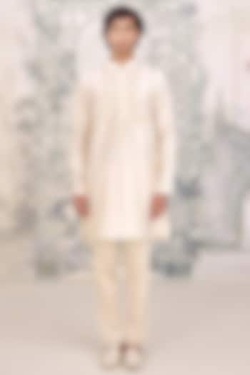 Ivory Chanderi Thread Embroidered Kurta Set by Shyam Narayan Prasad Men at Pernia's Pop Up Shop