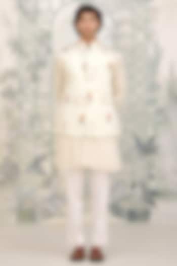 Off-White Cotton Satin Printed Bundi Jacket Set by Shyam Narayan Prasad Men at Pernia's Pop Up Shop