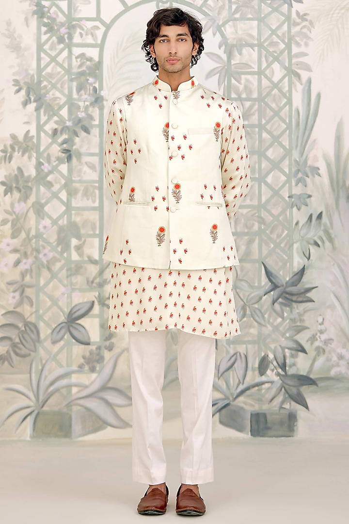 Off-White Cotton Satin Printed Bundi Jacket Set by Shyam Narayan Prasad Men at Pernia's Pop Up Shop