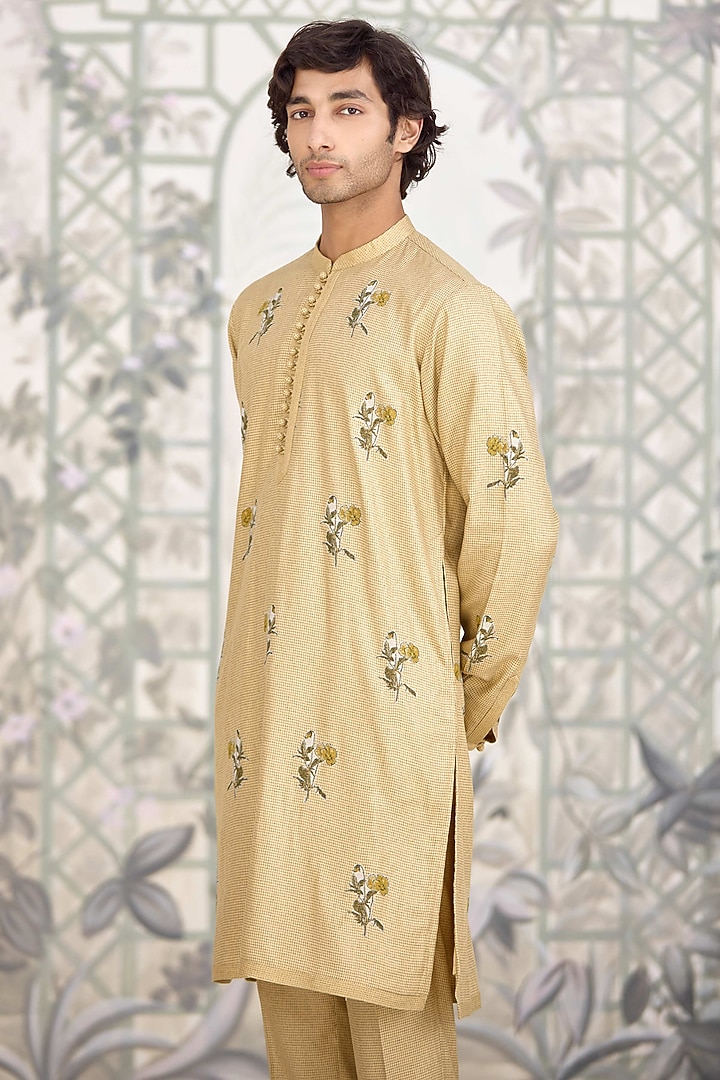 Neutral Yellow Cotton Satin Printed Bundi Jacket Set by Shyam Narayan Prasad Men at Pernia's Pop Up Shop