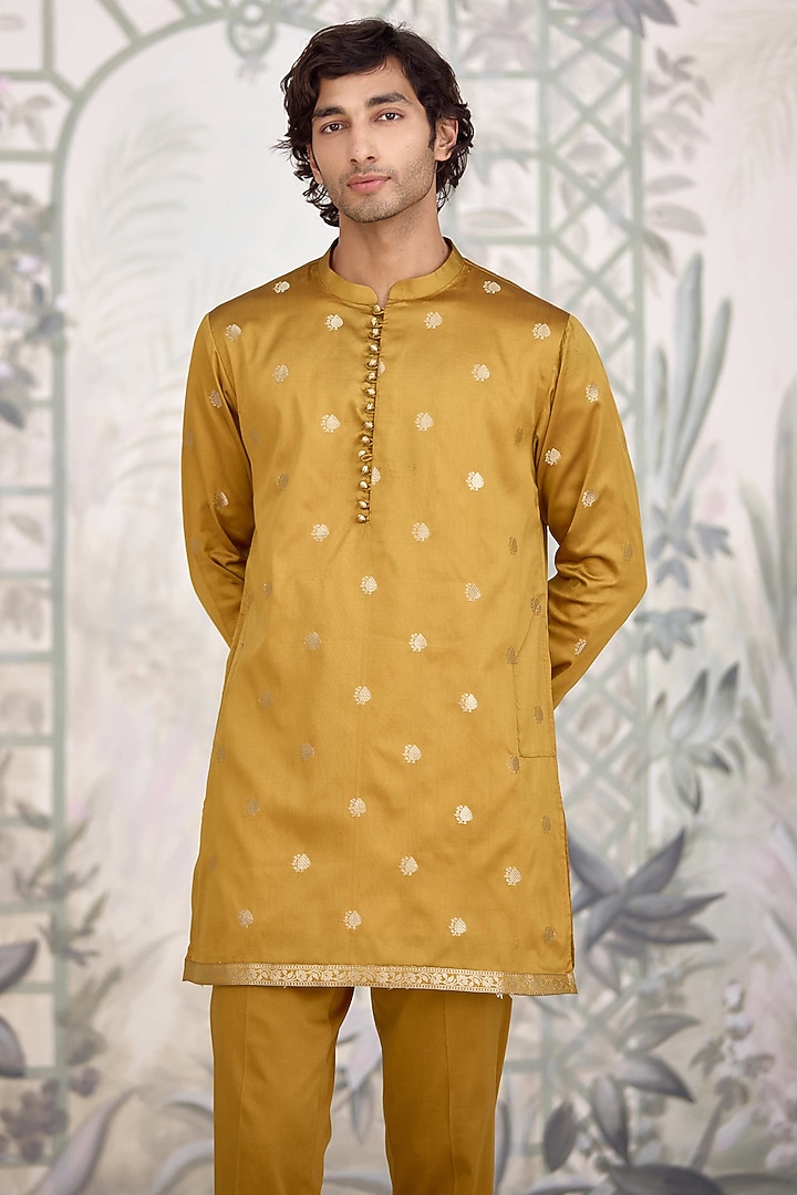 Mustard Brocade Silk Kurta Set by Shyam Narayan Prasad Men at Pernia's Pop Up Shop