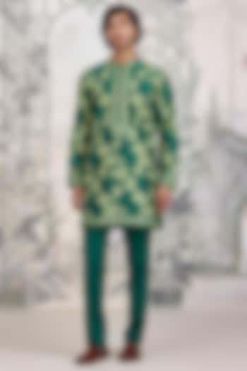 Forest Green Chanderi Silk Applique Embroidered Kurta Set by Shyam Narayan Prasad Men at Pernia's Pop Up Shop