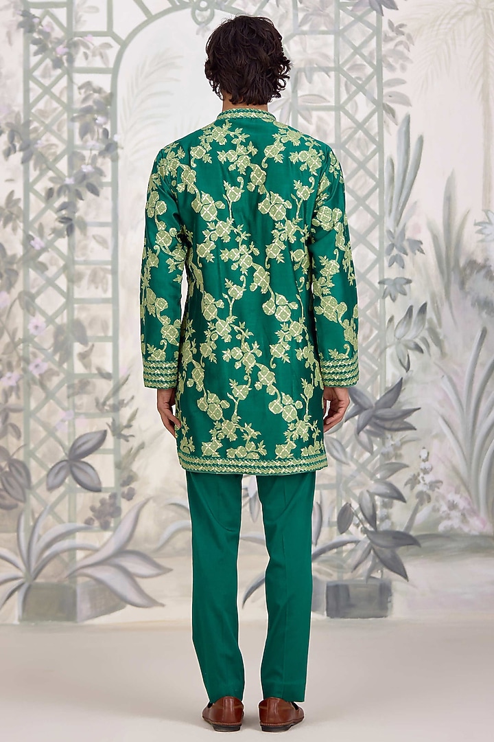 Forest Green Chanderi Silk Applique Embroidered Kurta Set by Shyam Narayan Prasad Men at Pernia's Pop Up Shop
