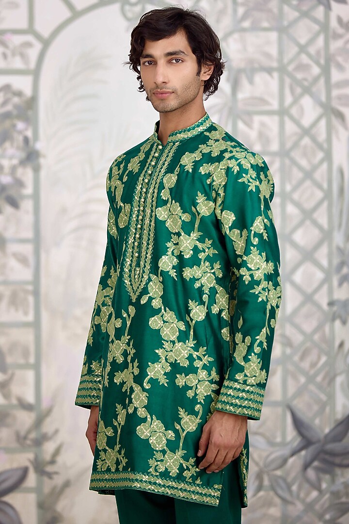Forest Green Chanderi Silk Applique Embroidered Kurta Set by Shyam Narayan Prasad Men at Pernia's Pop Up Shop