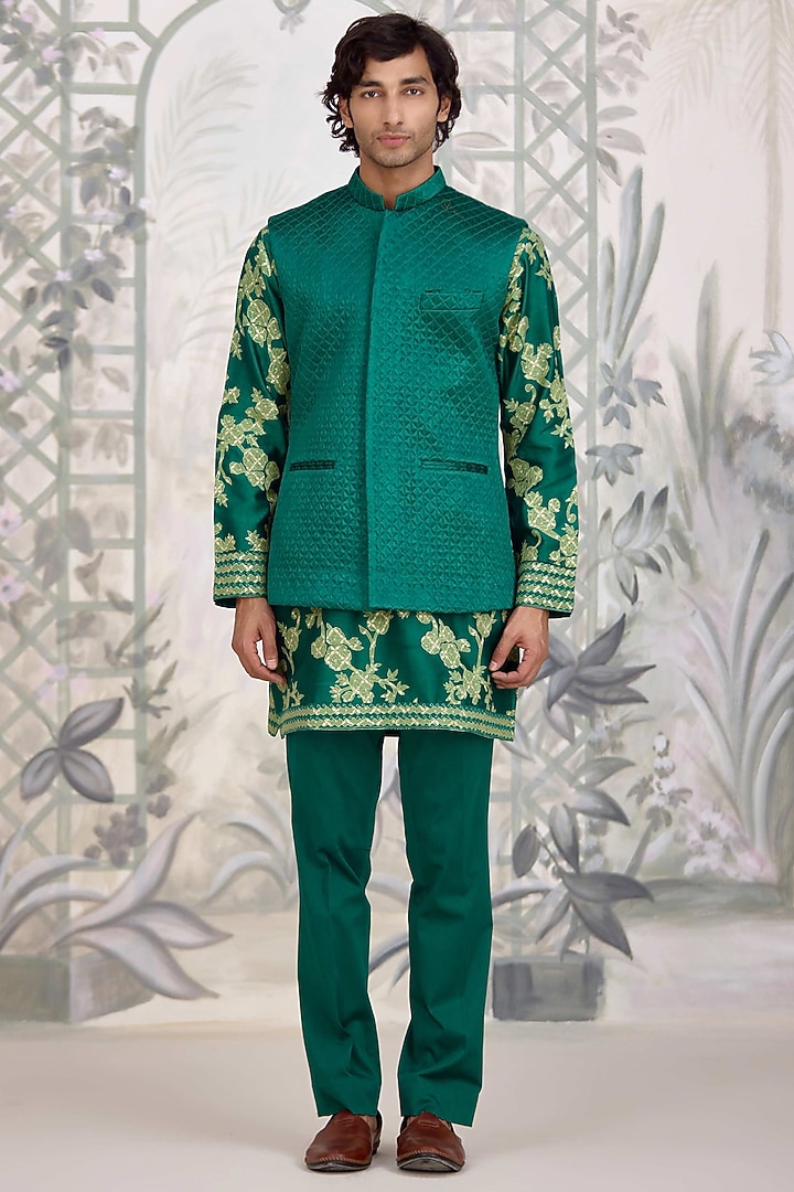 Forest Green Chanderi Silk Nehru Quilted Jacket Set by Shyam Narayan Prasad Men at Pernia's Pop Up Shop