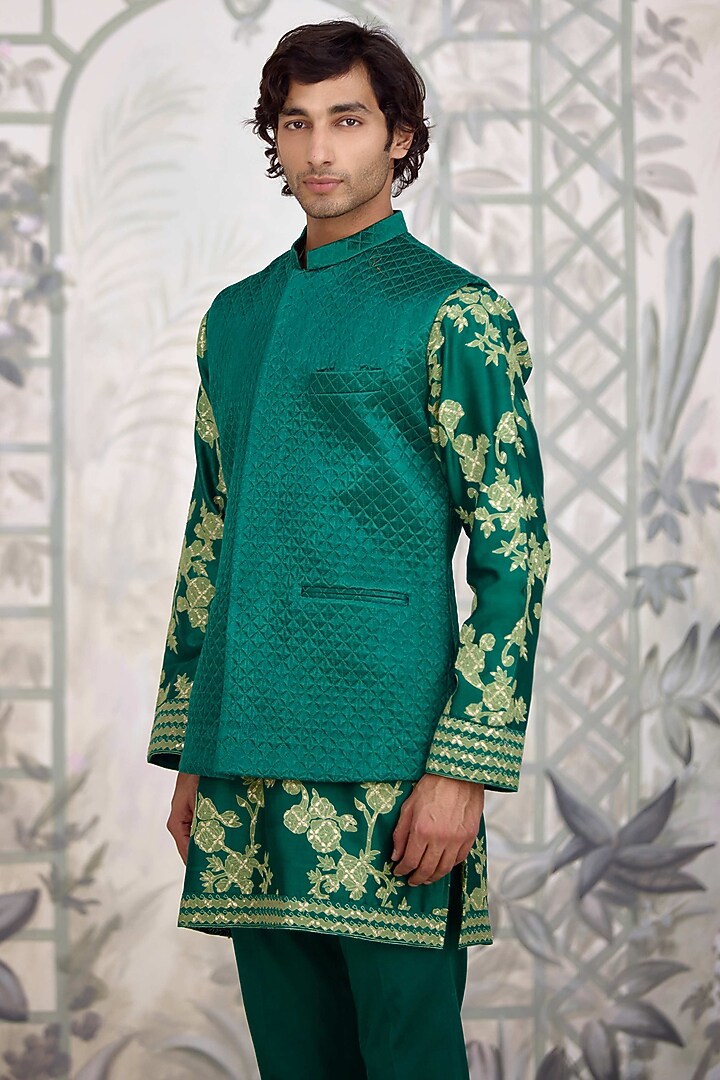 Forest Green Chanderi Silk Nehru Quilted Jacket Set by Shyam Narayan Prasad Men at Pernia's Pop Up Shop