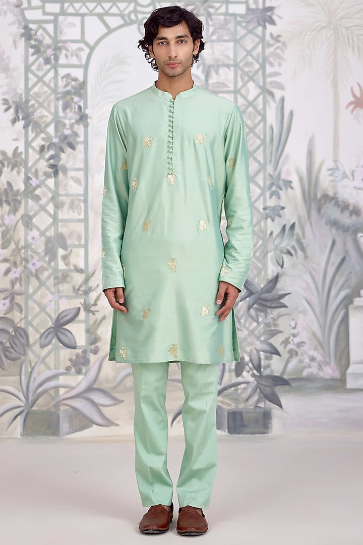 Sea Green Cotton Silk Floral Applique Embroidered Kurta Set by Shyam Narayan Prasad Men at Pernia's Pop Up Shop
