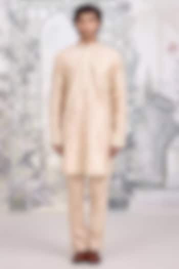 White Viscose Silk Applique Embroidered Kurta Set by Shyam Narayan Prasad Men at Pernia's Pop Up Shop