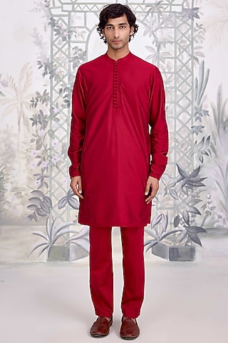 Maroon Cotton Silk Kurta Set by Shyam Narayan Prasad Men