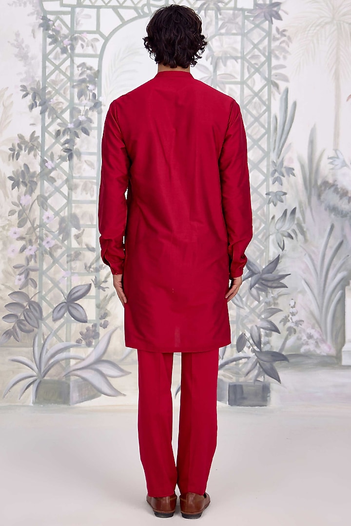 Maroon Cotton Silk Kurta Set by Shyam Narayan Prasad Men at Pernia's Pop Up Shop