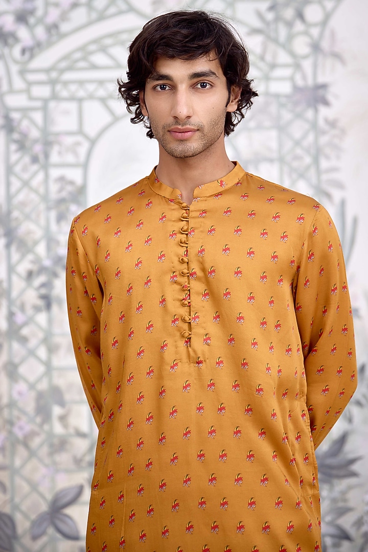 Mustard Cotton Satin Printed Kurta Set by Shyam Narayan Prasad Men at Pernia's Pop Up Shop