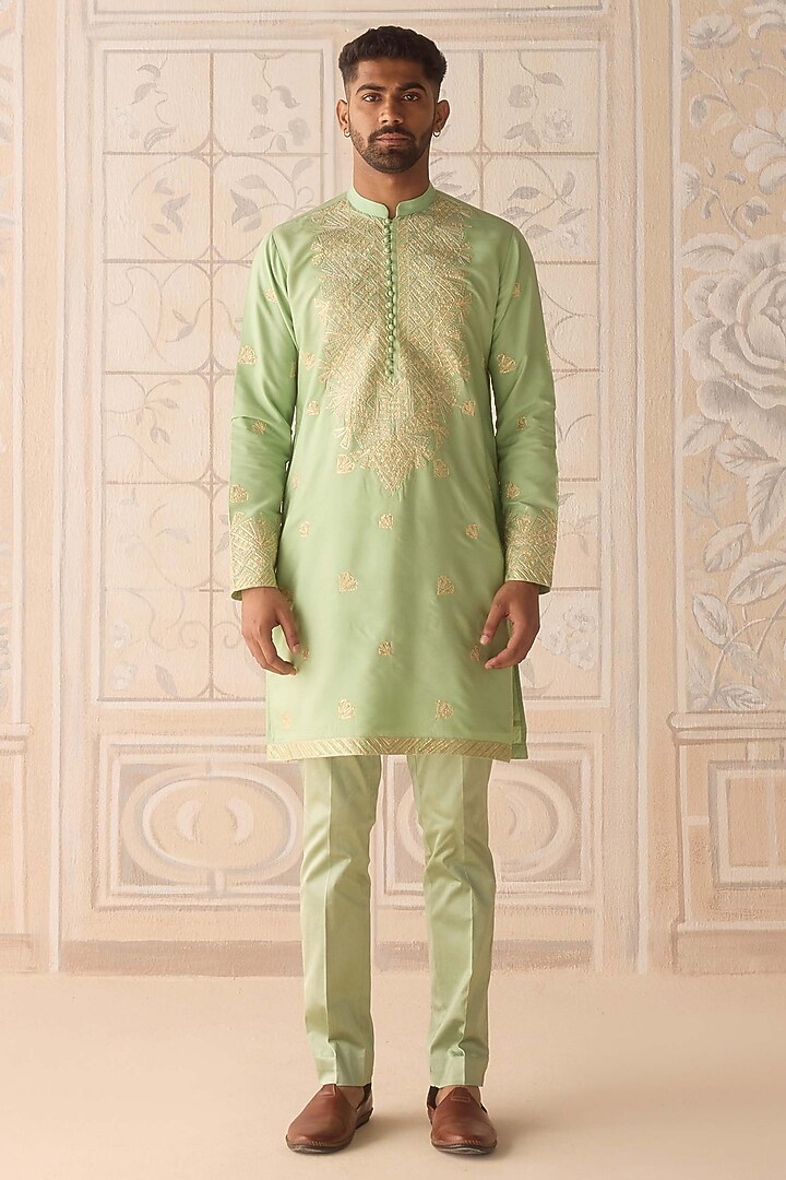 Reed Green Cotton Silk Thread Embroidered Kurta Set by Shyam Narayan Prasad Men at Pernia's Pop Up Shop