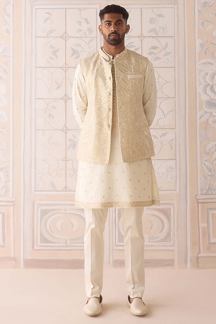 Ivory Cotton Silk Thread Embroidered Nehru Jacket Set by Shyam Narayan Prasad Men at Pernia's Pop Up Shop