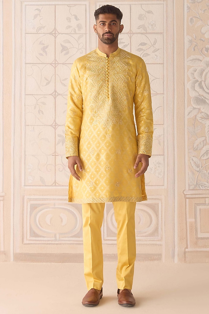 Maize Yellow Cotton Silk Thread Embroidered Kurta Set by Shyam Narayan Prasad Men at Pernia's Pop Up Shop