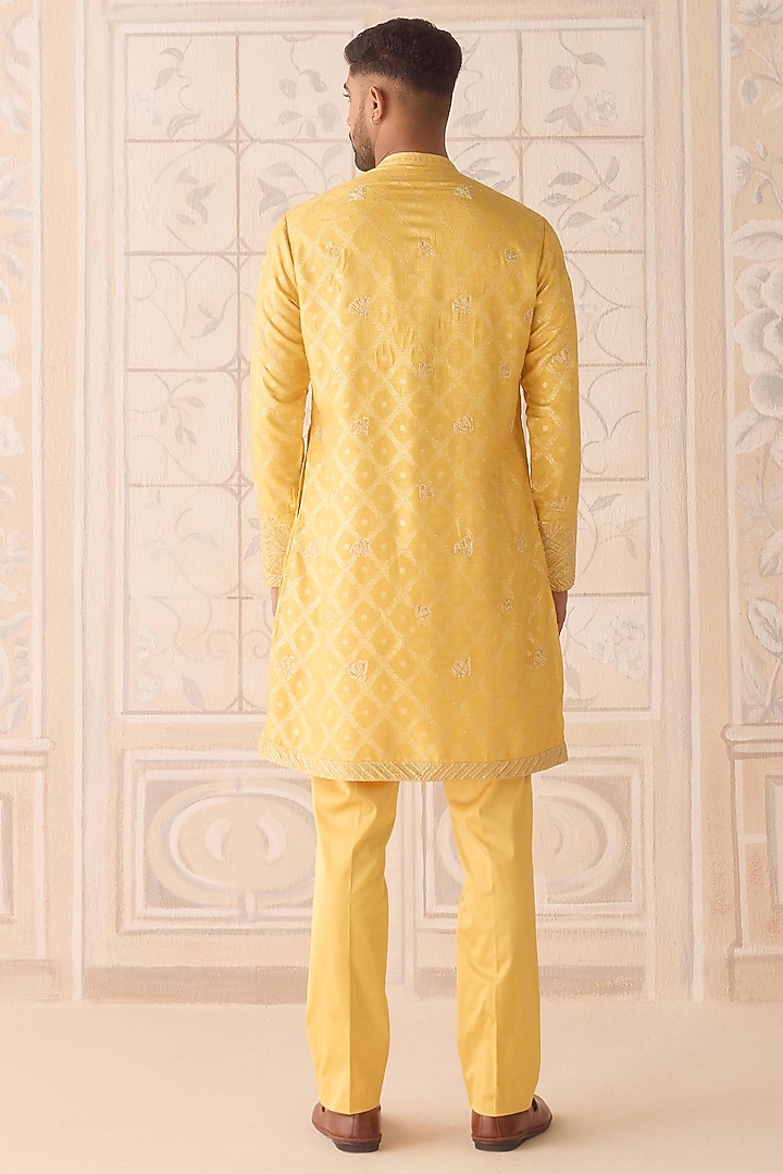 Maize Yellow Cotton Silk Thread Embroidered Kurta Set by Shyam Narayan Prasad Men at Pernia's Pop Up Shop