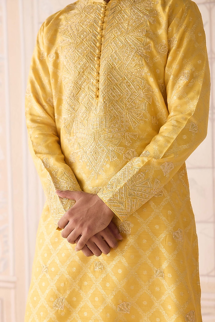 Maize Yellow Cotton Silk Thread Embroidered Kurta Set by Shyam Narayan Prasad Men at Pernia's Pop Up Shop
