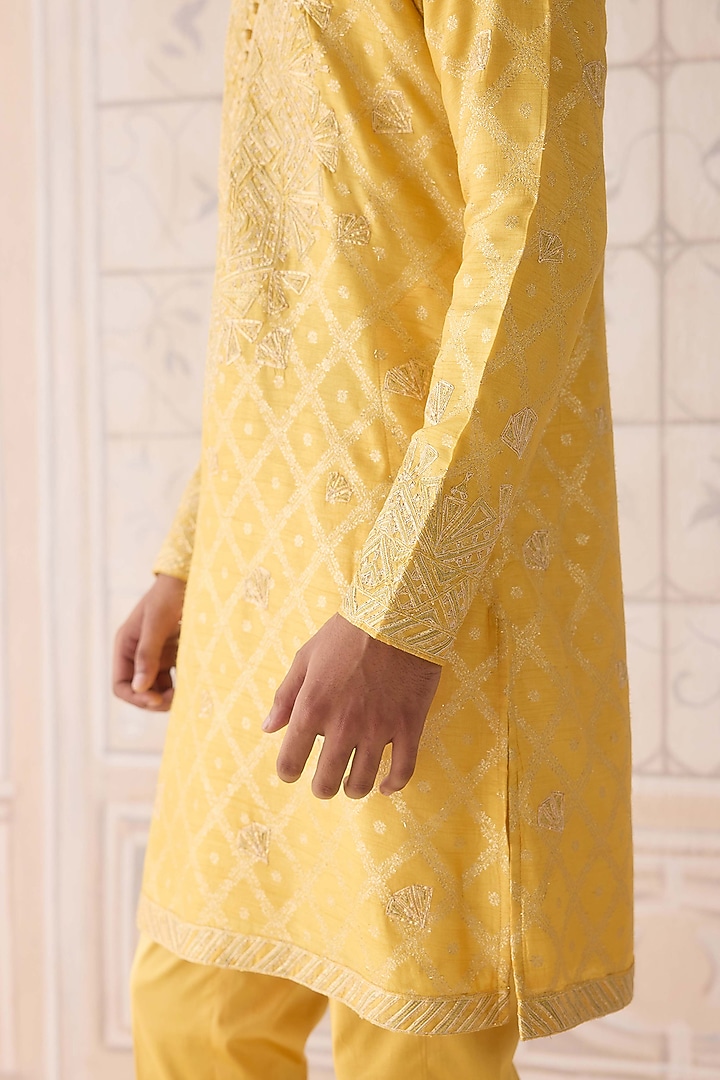 Maize Yellow Cotton Silk Thread Embroidered Kurta Set by Shyam Narayan Prasad Men at Pernia's Pop Up Shop