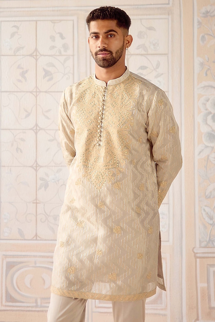 Metallic Ivory Organza Silk Brocade Thread Embroidered Kurta Set by Shyam Narayan Prasad Men at Pernia's Pop Up Shop