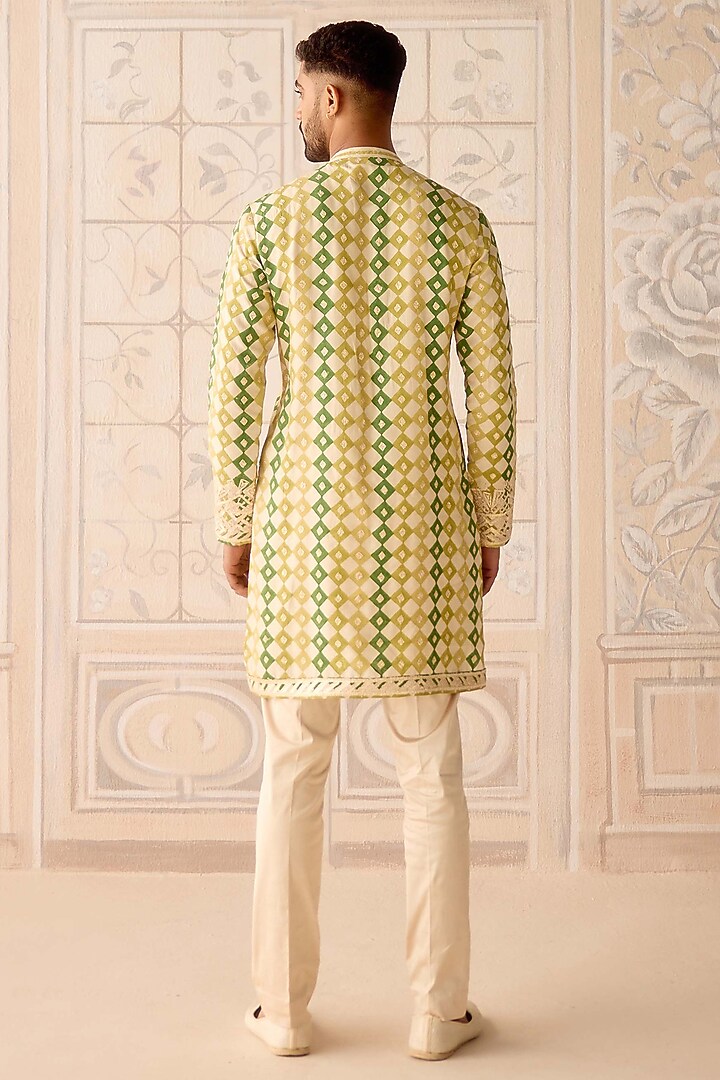 Ivory Chanderi Printed & Embroidered Kurta Set by Shyam Narayan Prasad Men at Pernia's Pop Up Shop