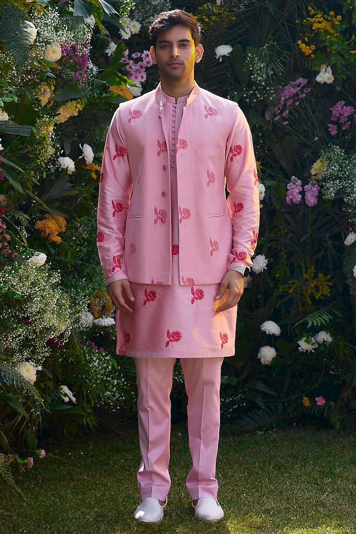 Prism Pink Cotton Silk Handblock Printed Bundi Jacket Set by Shyam Narayan Prasad Men at Pernia's Pop Up Shop