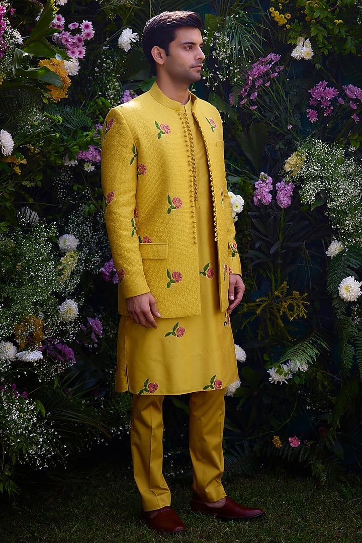 Golden Yellow Cotton Silk Handblock Printed Bundi Jacket Set by Shyam Narayan Prasad Men at Pernia's Pop Up Shop