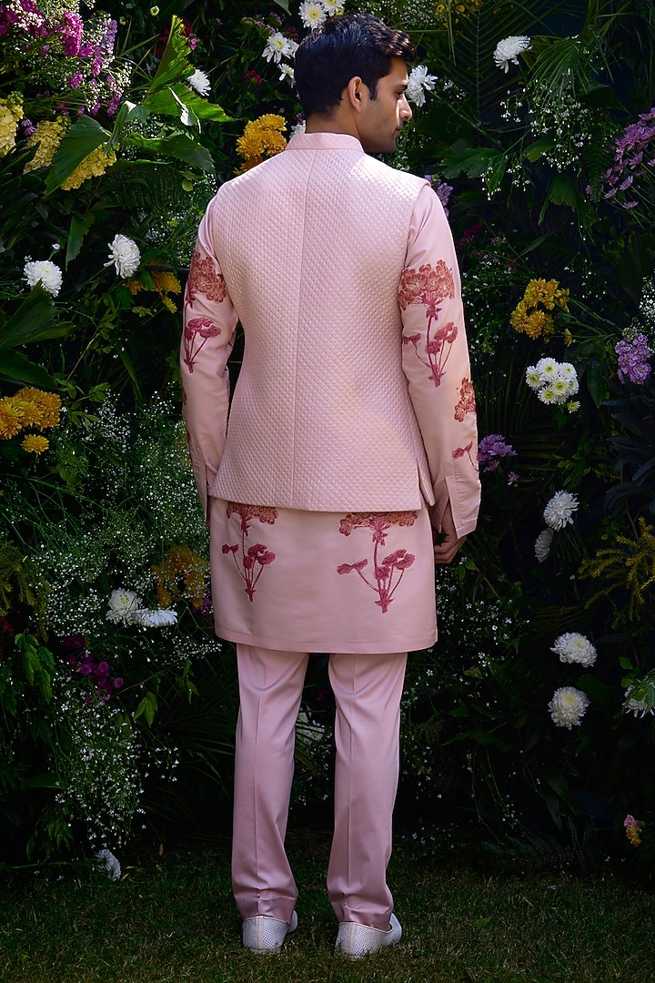 Cloud Pink Cotton Silk Handblock Printed Bundi Jacket Set by Shyam Narayan Prasad Men at Pernia's Pop Up Shop