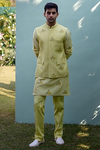 Canary Yellow Chanderi Handblock Printed Bundi Jacket Set by Shyam Narayan Prasad Men
