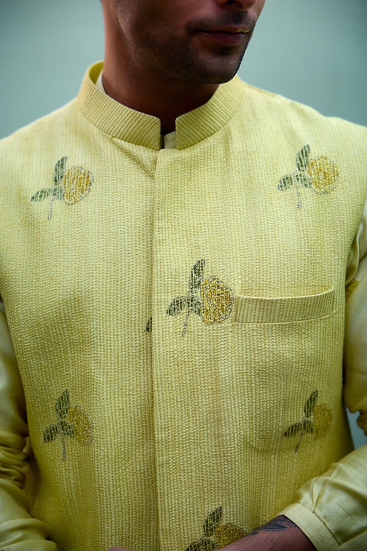 Canary Yellow Chanderi Handblock Printed Bundi Jacket Set by Shyam Narayan Prasad Men at Pernia's Pop Up Shop