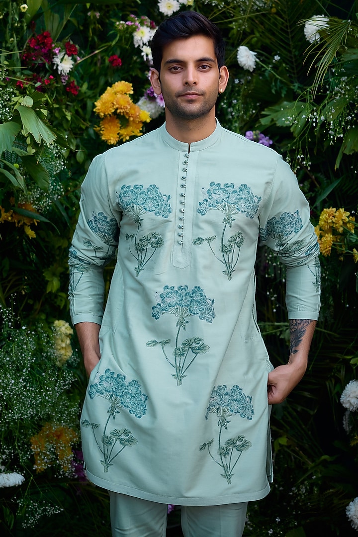 Illusion Blue Chanderi Handblock Printed Kurta Set by Shyam Narayan Prasad Men at Pernia's Pop Up Shop
