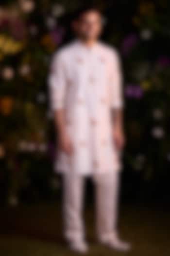 White Silk Chanderi Handblock Printed Kurta Set by Shyam Narayan Prasad Men at Pernia's Pop Up Shop