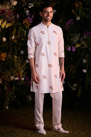 White Silk Chanderi Handblock Printed Kurta Set by Shyam Narayan Prasad Men