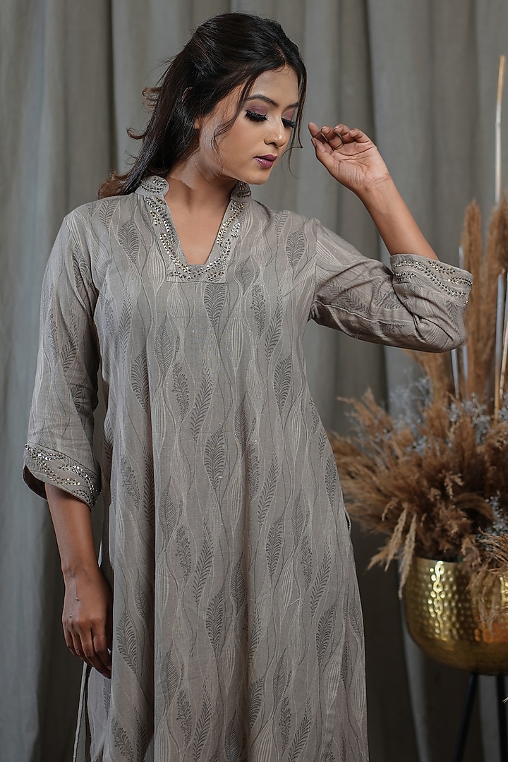 Brown Handwoven Cotton Khadi Digital Printed Kurta Set by Saniya Rao at Pernia's Pop Up Shop