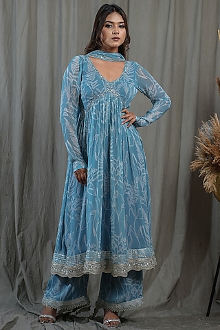 Blue Georgette Hand Embroidered Kurta Set by Saniya Rao