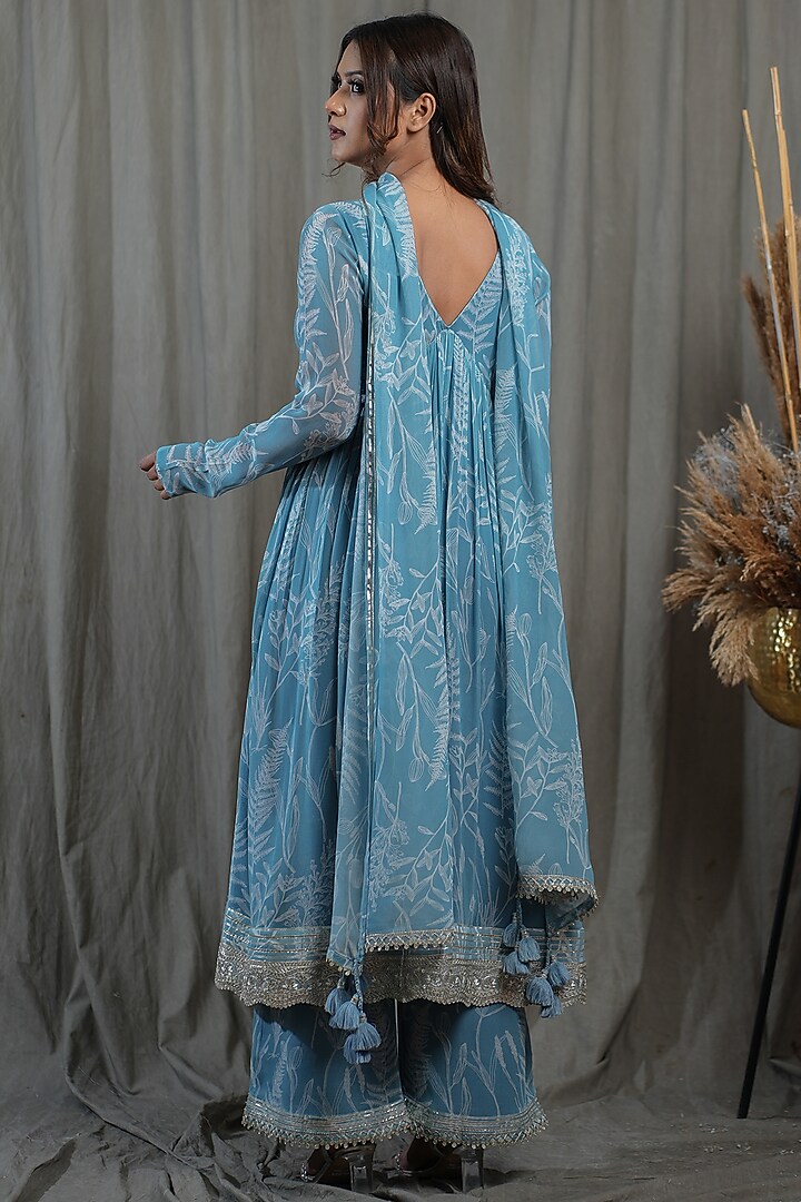 Blue Georgette Hand Embroidered Kurta Set by Saniya Rao at Pernia's Pop Up Shop