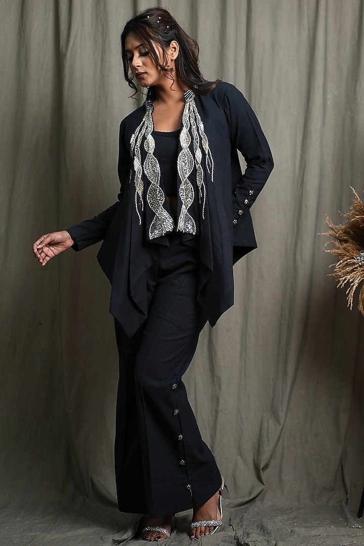 Black Handwoven Cotton Khadi Hand Embroidered Co-Ord Set by Saniya Rao at Pernia's Pop Up Shop