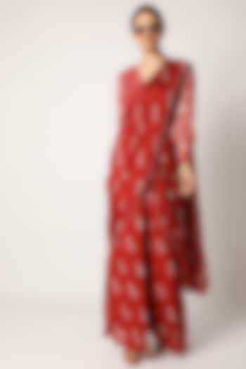 Red Printed Pre-Stitched Saree Set by Suave by Neha & Shreya