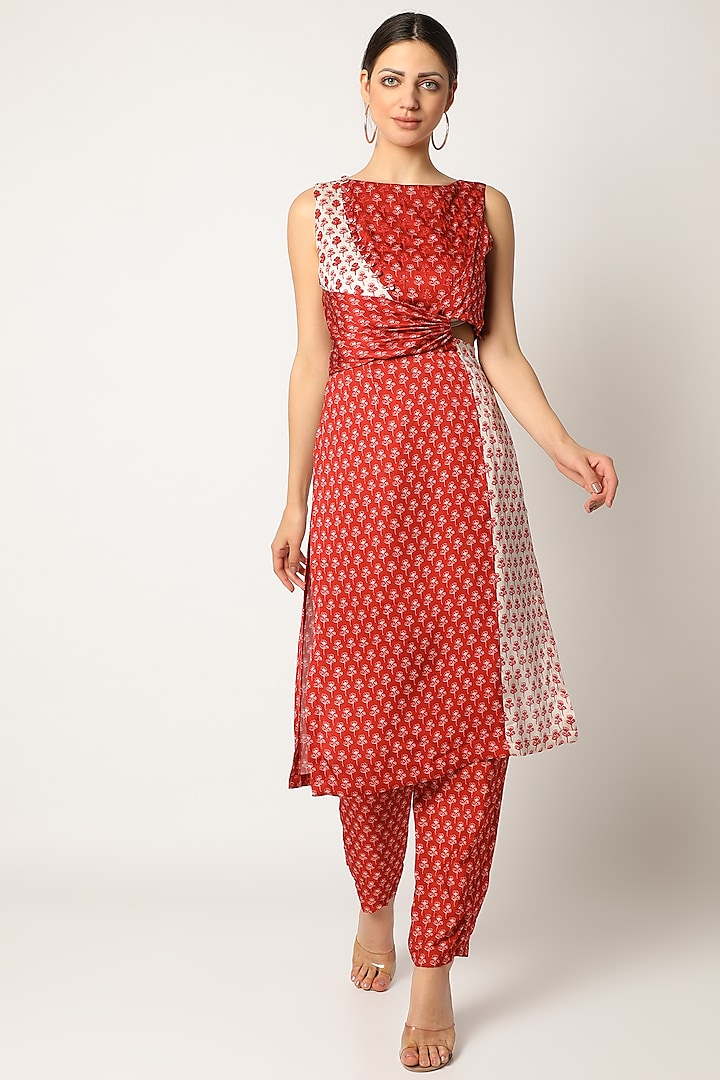 Red Embroidered Kurta Set by Suave by Neha & Shreya at Pernia's Pop Up Shop