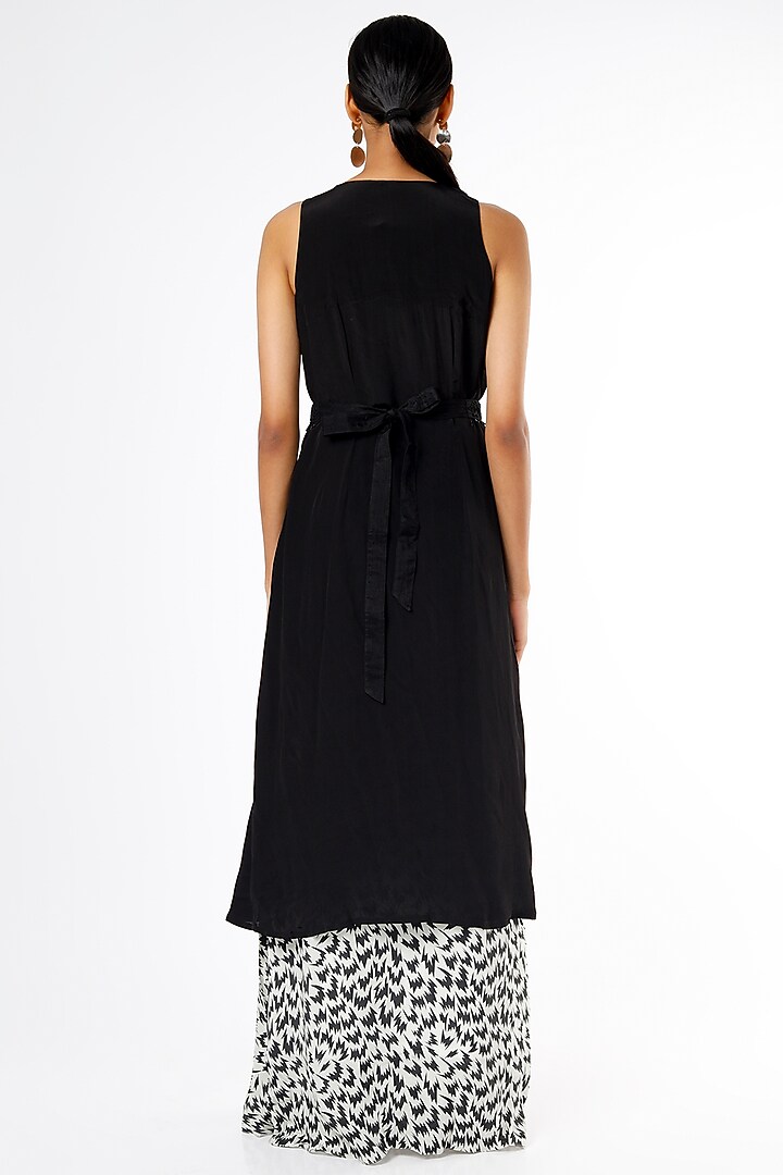 Black Printed & Embroidered Jacket Gown by Suave By Neha & Shreya at Pernia's Pop Up Shop