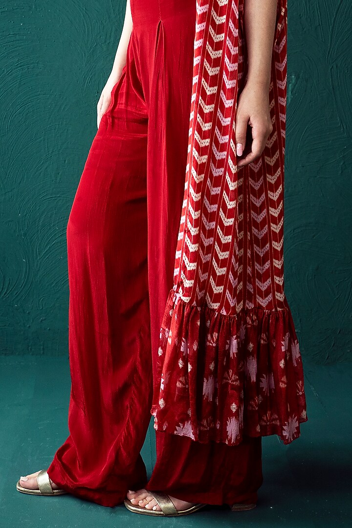 Red Chiffon Printed Cape Set by Suave by Neha & Shreya at Pernia's Pop Up Shop